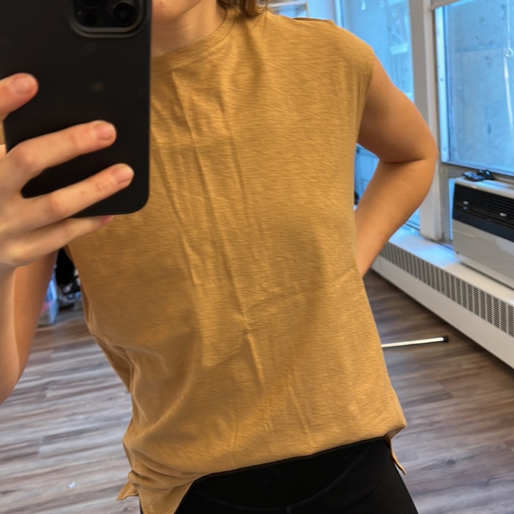 Theory Mustard Short Sleeve Tee
